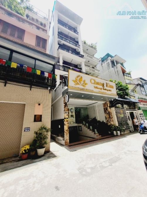 Toà Nhà 9Tầng Lạc Long Quân View Hồ Tây- 135m2 MT5.8 Lô Góc 2 Thoáng- Ô Tô Tránh Đỗ