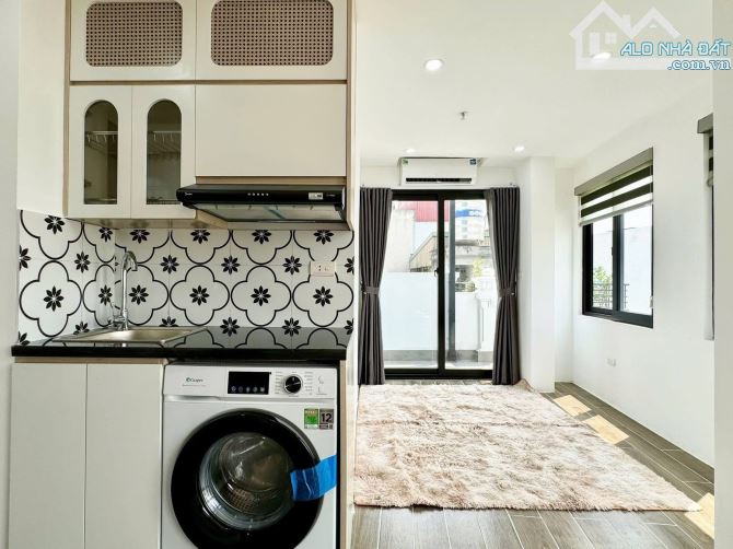 Toà CCMN Đội Cấn, 40m ra ô tô tránh, 73m² x 8T thang máy, 17 phòng KK, dòng tiền 100tr/ th