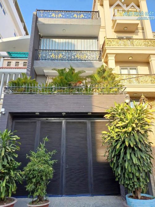 Chính chủ cần bán nhà Hẻm oto Nguyễn Thị Minh Khai, Q1(DT hơn 67m2). Giá chốt 4Tỷ380