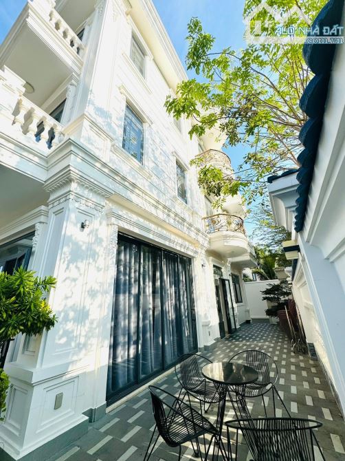 Bán SIÊU BIỆT THỰ TÂN CỔ ĐIỂN góc 2 mặt tiền MẠC THANH ĐẠM tp Vũng Tàu. Giá 49 tỷ‼️MS.000