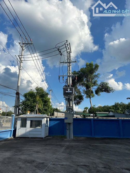 Bán xưởng hơn 3000m2, mặt tiền QL13 - ngay cổng kcn Bàu Bàng