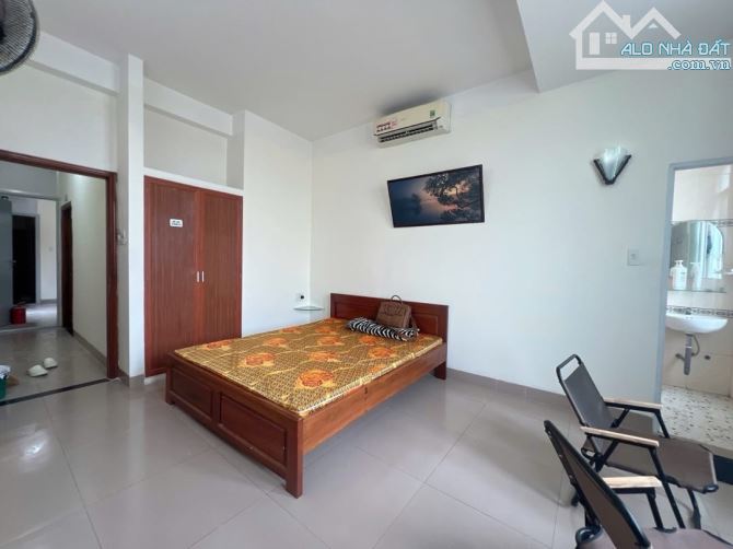 Bán Tòa Căn hộ 5 Tầng (18P) Đại lộ Lê Đại Hành - Gần Trường Chinh - Giá 14.2 tỷ TL
