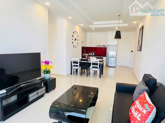 Cần bán căn hộ 3 phòng ngủ tầng cao vị trí đẹp Vũng Tàu Melody, giá 4.7 tỷ