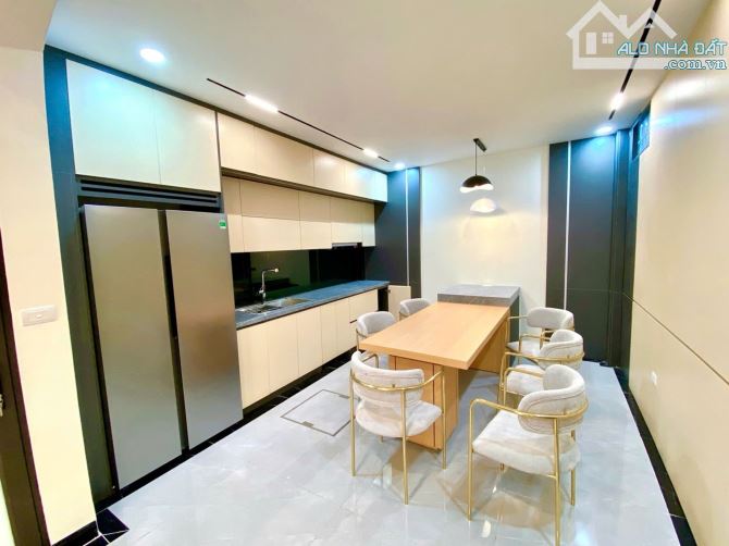 Giá giảm sâu Tô hiệu, HĐ – Nhà mới full nội thất – 45m² x 5t thang máy – Khu dân trí cao