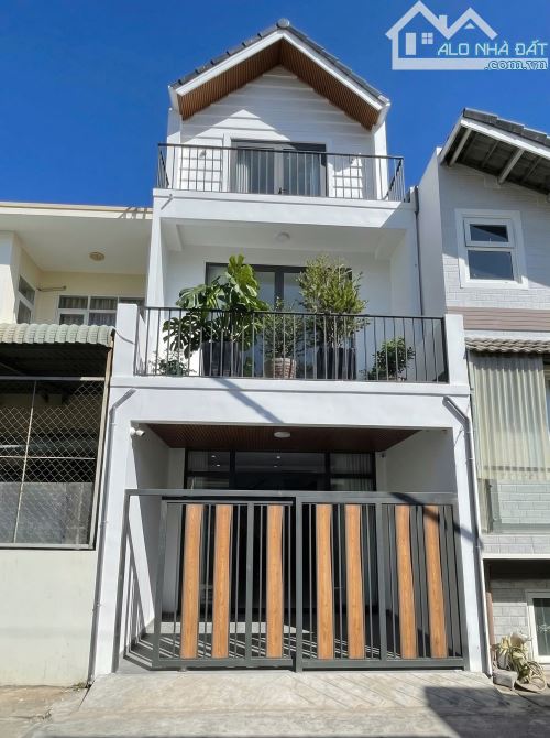 🔥 Giảm 400 triệu với Căn Nhà Phố Đường Ngô Quyền , Đã Hoàn Công