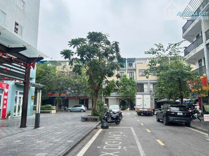 CẦN BÁN NHANH , CẦN BÁN GẤP 💥💥 🌿☘ Bán căn HUD B 3,5 tầng đã hoàn thiện mới đẹp và đan
