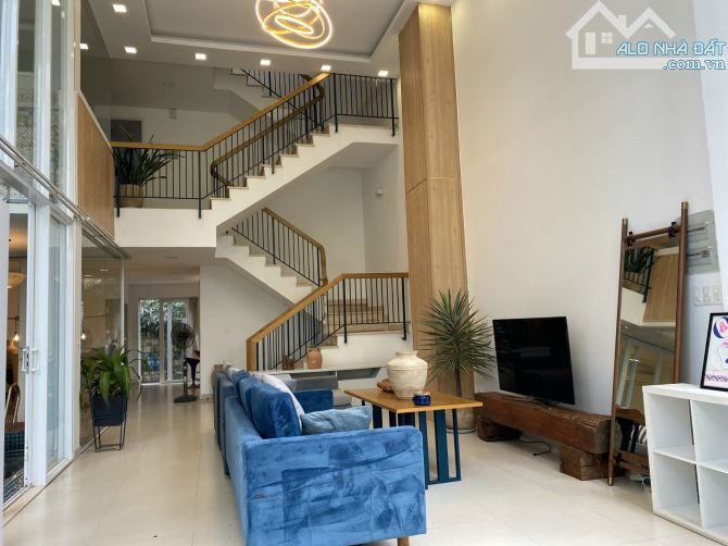 Hàng hiếm Quốc Hương|Biệt thự sang trọng 4 tầng có hồ bơi giữa lòng giới tinh hoa Thảo Điề