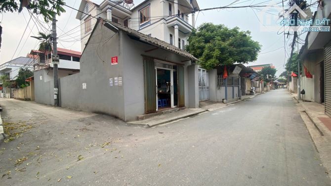 BÁN ĐẤT QUANG MINH- Ô TÔ ĐẬU CỬA 50m2 chỉ 2,5 tỷ