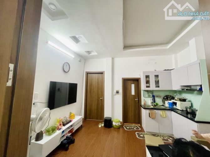 Chính chủ gửi bán căn ccmn 3 ngủ giá rẻ trần cung