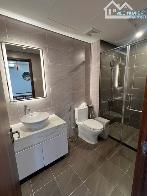 Cần bán lô góc Chung cư Đức Giang, Long Biên