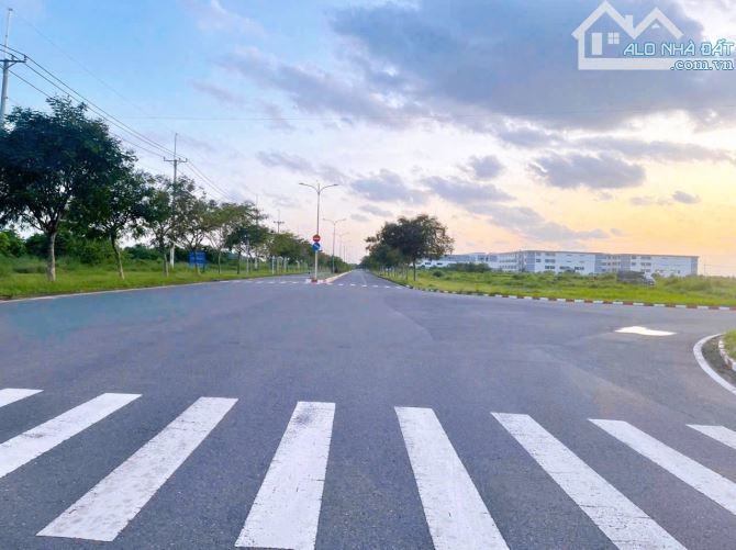 Chuyển nhượng lô đất 27.000m2 trong KCN thuộc Biên Hoà Đồng Nai Giá Rẻ