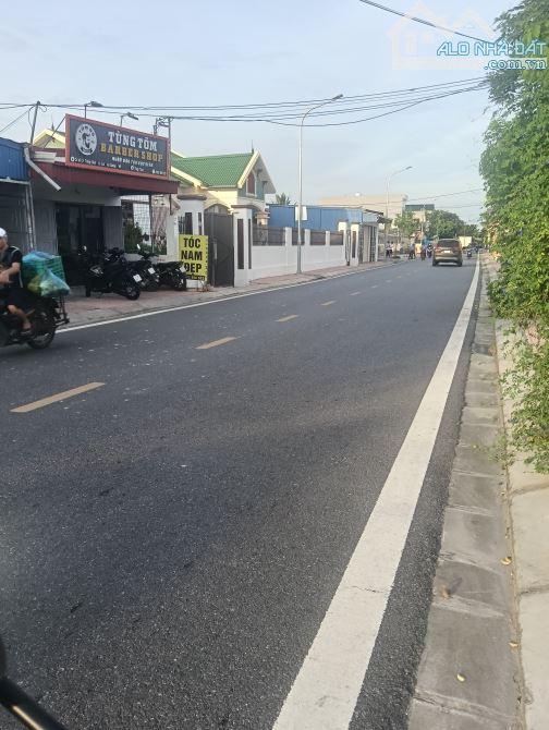 183m2 đất mặt đường Tràng Duệ, tặng 6 phòng trọ trên đất
