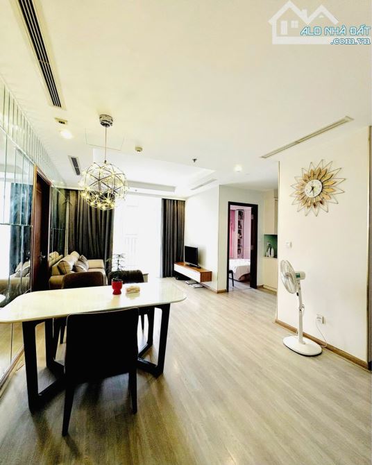 LANDMARK 3 - CĂN HỘ 95M2 - 3PN FULL NỘI THẤT - DÒNG TIỀN 30TR/1TH - CHỈ NHỈNH 15 TỶ
