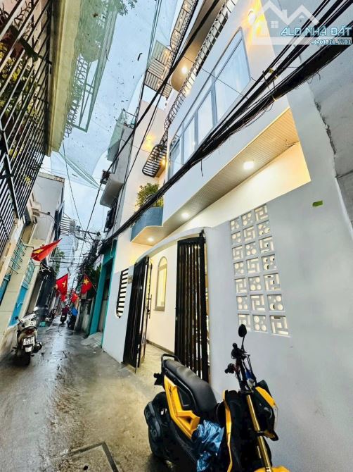 Hoàng Diệu - Lõi trung Tâm - Kiệt Oto - 46 M2đ x 3 Tầng - Nhà đẹp full nội thất - Giá 5.1ỷ