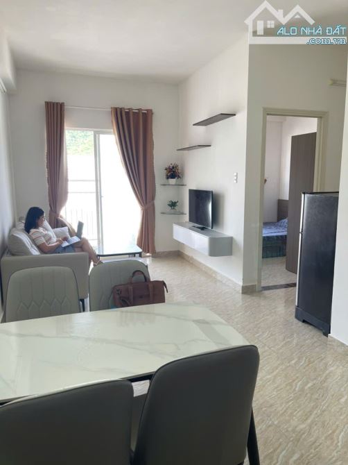 BÁN CĂN HỘ CHUNG CƯ HOÀNG QUÂN GẦN BIỂN, SỔ HỒNG SANG TÊN NGAY