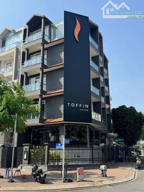 GIẢM SỐC 7 TỶ TÒA BUILDING GÓC 2 MẶT TIỀN HIM LAM QUẬN 7 – HẦM 5 TẦNG HĐT 150TR CHỐT 60 TỶ