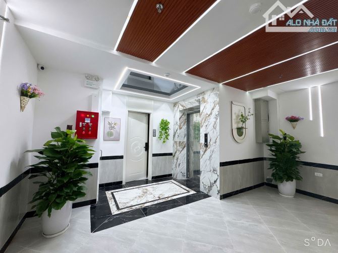 Bán tòa căn hộ dịch vụ phố Đội Cấn, 90m2, 7 tầng thang máy, 20 phòng full đồ khép kín