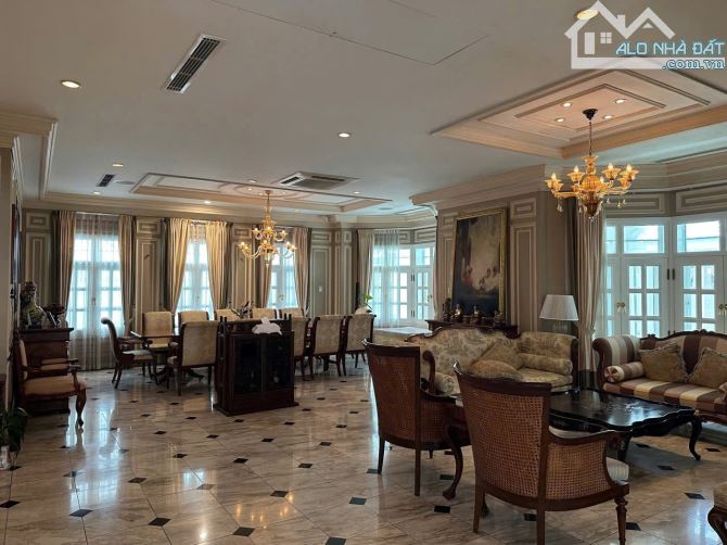 Bán biệt thự Saigon Pearl, đẳng cấp ven sông 920m2 sàn đẳng cấp nhất khu vực chỉ 290 tỷ