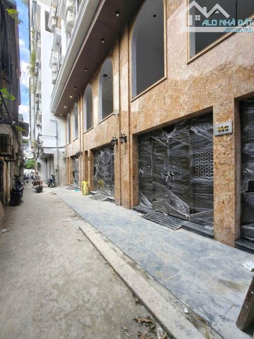 CCMN mới koong, DT 86m2, 7 tầng thang máy, 10M ra oto tránh, khu vực luôn kín phòng.