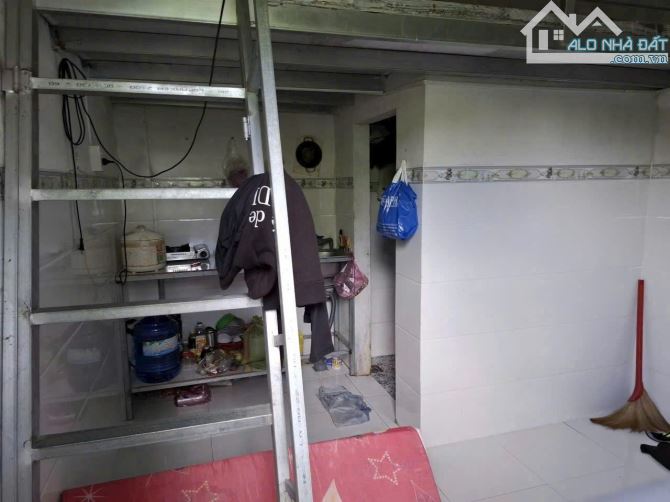Chủ ngủ cần bán dãy trọ 276m2 10PN ngay sát KCN Phước Đông Giá 875 triệu
