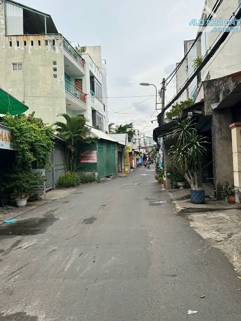 CHDV khu ĐH Văn Lang, Nguyễn Thái Sơn P.5, DT 4(NH: 5,5m) x 15m, giá nhỉnh 10 tỷ TL