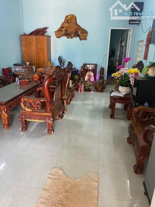 Bán nhà kho mặt tiền Vành Đai 14/26 phường Tân An BMT
