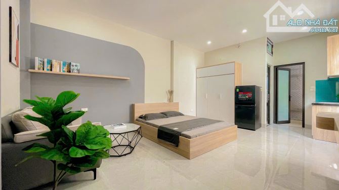 CHỈ 13,6 TỶ SỞ HỮU TÒA CHDV XÂY MỚI GẦN NGÃ TƯ SỞ 65M2 - 17 PHÒNG – 75 TR/Th- NGÕ THÔNG