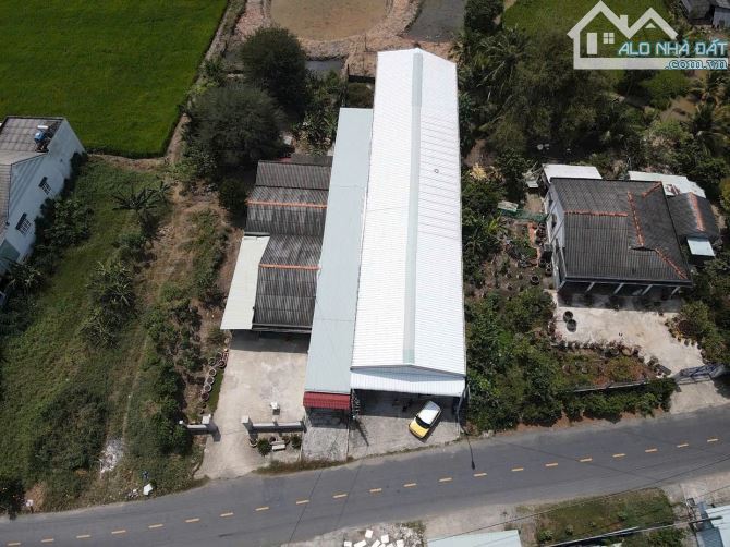 Xưởng may 2600m2 nở hậu phong thủy, MT TL833C, Tân Trụ, Long An, giá đầu tư 12.9 tỷ TLCC