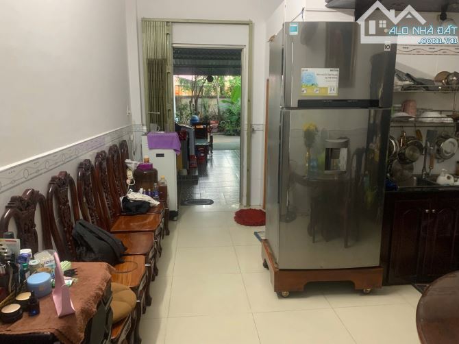 Bán nhà mặt tiền Nguyễn Đệ có sân sau rộng thoáng mát