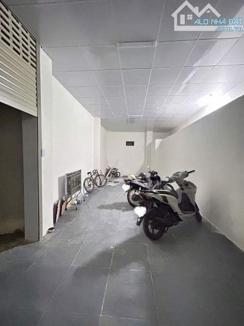 Chủ gửi bán căn hộ dịch vụ đường Núi Thánh giá cực tốt dòng tiền sẵn