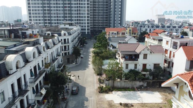 Bán biệt thự 266m2 2 mặt tiền tại khu đô thị Đặng Xá, Gia Lâm view thoáng kinh doanh đỉnh