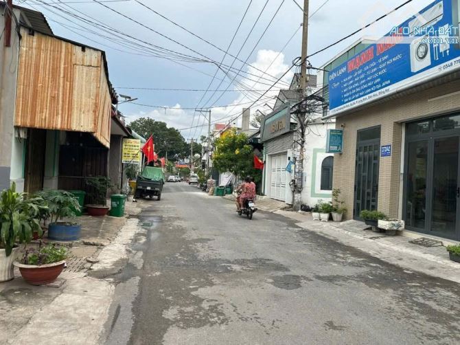 🆘 Bán gấp dãy trọ 200m2 chợ trại bò - Long bình 👉 Chỉ 4tỷ5 TL * Vị trí cực đẹp
