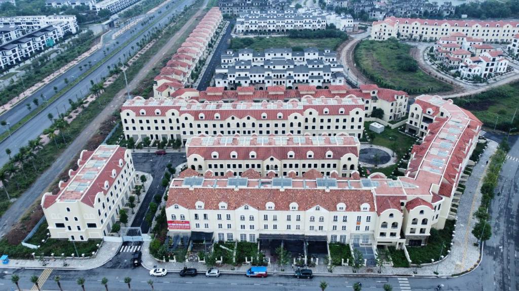 Bán biệt thự kđt nam an khánh, gần hồ mặt đường 40m, dt 278 m2, giá 25 tỷ