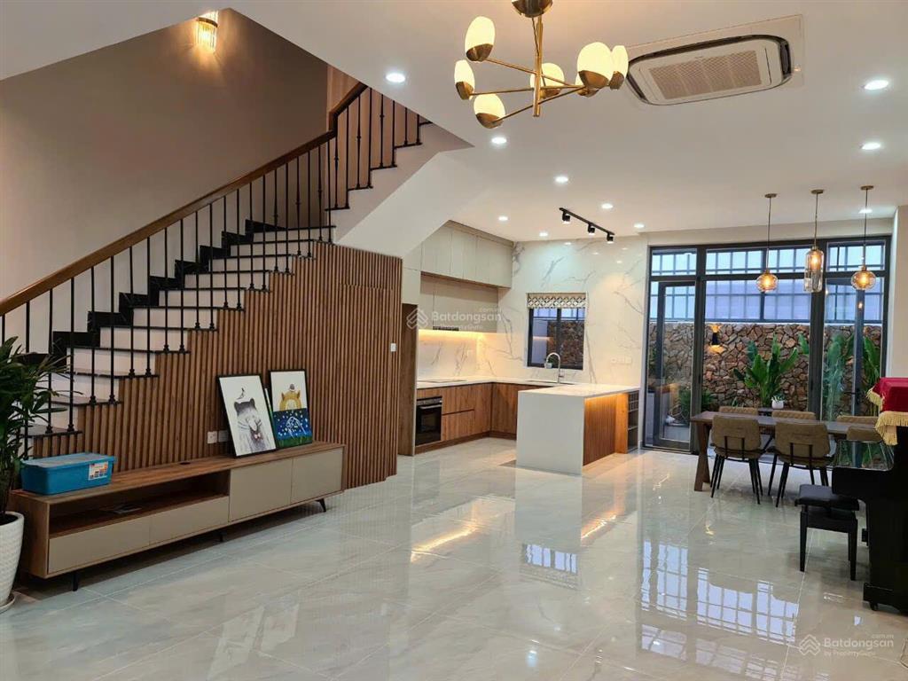 Bán căn lavila giai đoạn 2 diện tích 5x17.6 full nội thất giá 13 tỷ tl. gọi 0989 866 ***