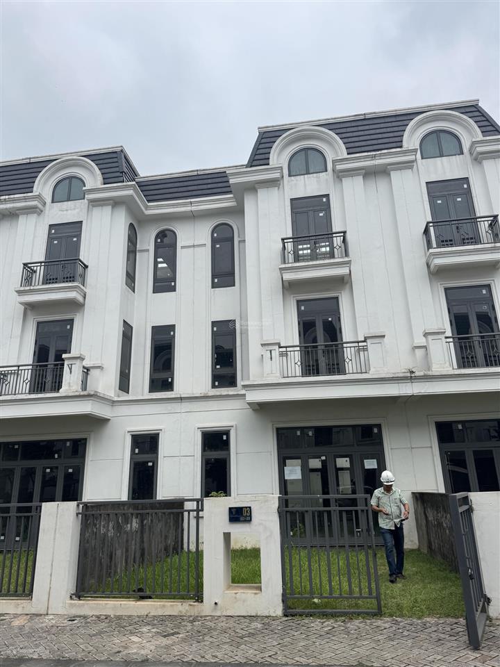 Chính chủ bán liền kề crown villas tn tặng gói thiết kế nội thất khi giao dịch