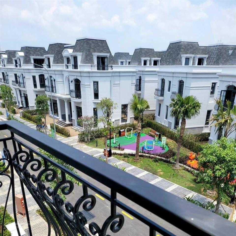 Bán bt song lập amelie villas phú mỹ hưng mặt tiền đường huỳnh tấn phát phú xuân nhà bè giá tốt