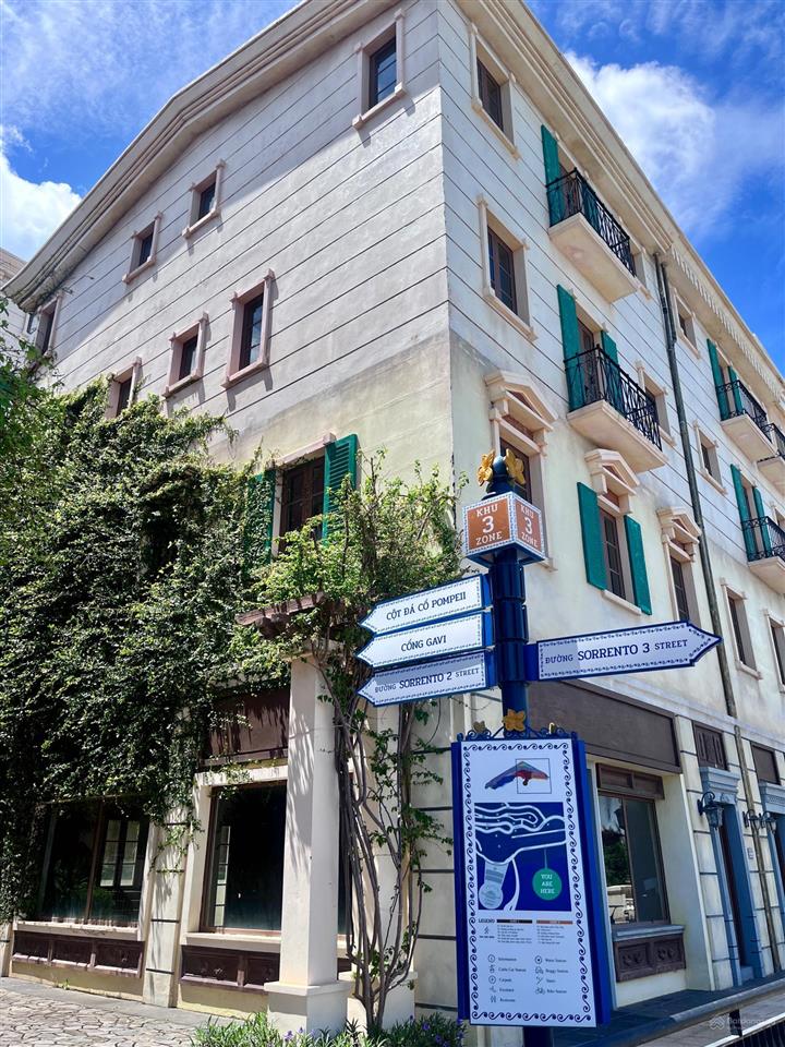 Shophouse căn góc giá tốt, 5 tầng, view biển, vị trí dễ tiếp cận, chỉ 17,x tỷ