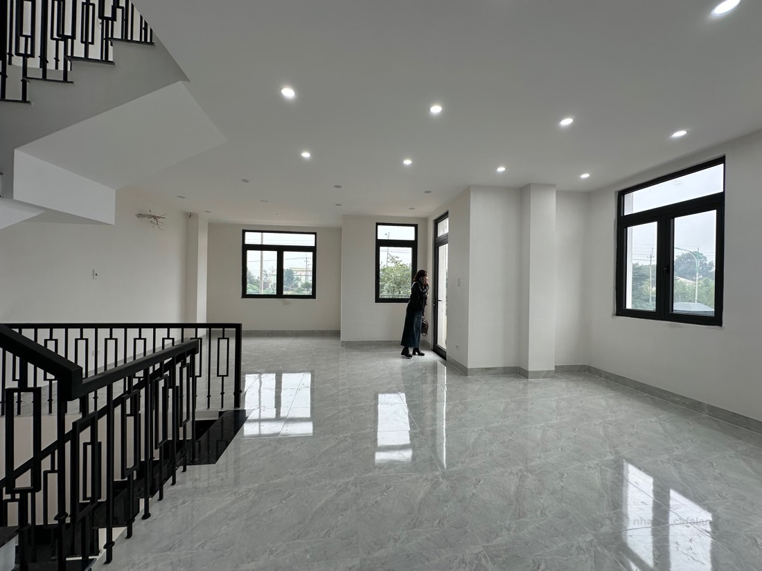 cần cho thuê căn vị trí VIP giá siêu nét cho quý Anh Chị