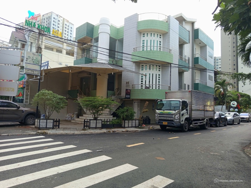 Cho thuê rẻ nhà phố 9 x 22m góc 2 mặt tiền Nguyễn Duy Trinh Q2 TP.HCM