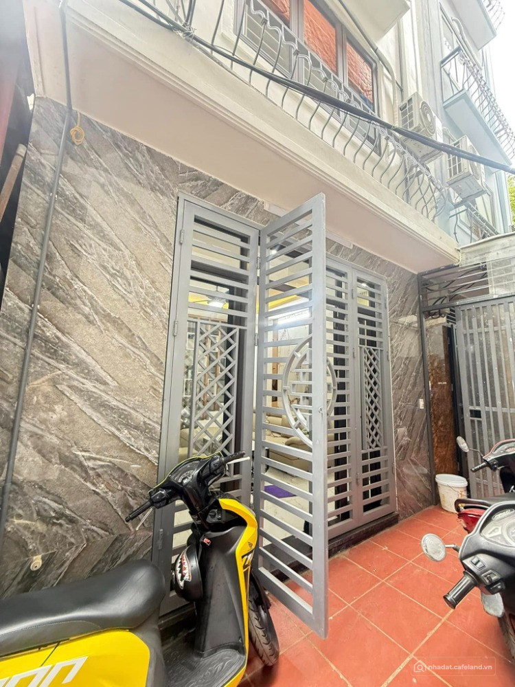 Bán nhà Nam Dư - cách 1 nhà ra phố - 30m2 5 tầng mới xây nhỉnh 7 tỷ