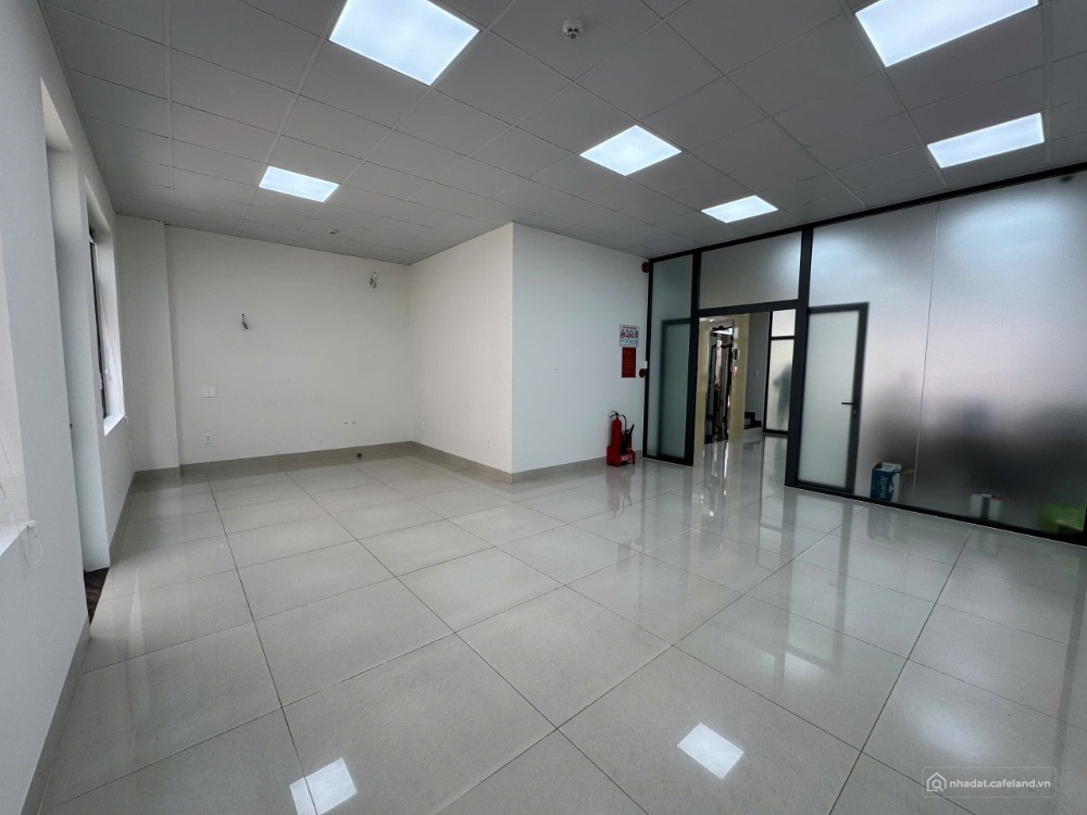 Cho thuê văn phòng đường 33 (đường Trần Não đi vào) - Tầng trệt 39.3m2, đẹp xuất