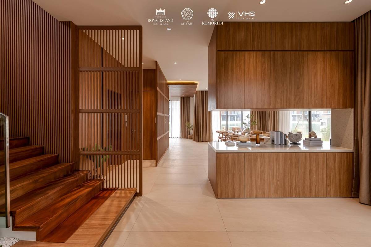 Bán biệt thự song lập Vinhomes Royal Island - 200m² | 4PN | view Hồ | giá 15,0 tỷ