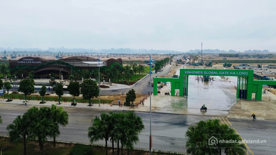 Bán nhà hàng - Khách sạn: Siêu đô thị Ven Biển 6.200ha VINHOMES HẠ LONG XANH – D