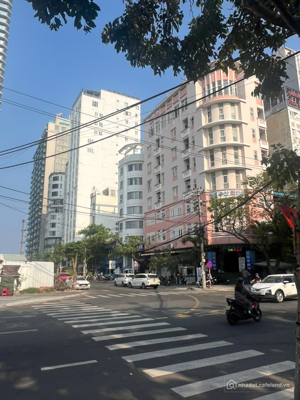 Bán nhà hàng - Khách sạn: BÁN KHÁCH SẠN 4 SAO – BIỂN DU LỊCH PHẠM VĂN ĐỒNG - ĐÀ