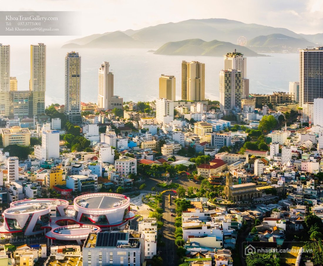 Bán nhà hàng - Khách sạn: Bán khách sạn mặt biển Trần Phú Nha Trang view triệu đ