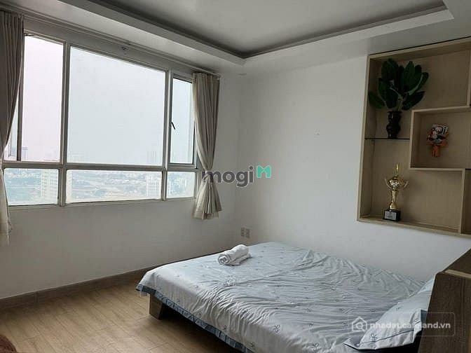 Biệt thự: Cho thuê căn hộ Penhouse Phúc Thịnh - 341 Cao Đạt Q.5 - 300M2 4PN 4WC