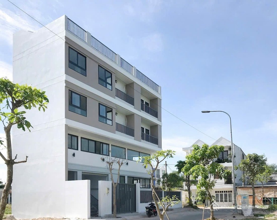 Bán nhà hàng - Khách sạn: Bán toà nhà Căn hộ dịch Vụ đang khai thác