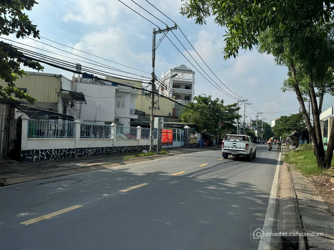 Bán kho, nhà xưởng: Cần bán kho xưởng 1400m2 Tô Ngọc Vân Quận 12