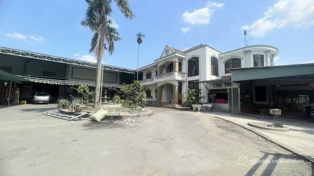 Bán kho, nhà xưởng: Bán/ cho thuê nhà xưởng 4000m2 Tân Thới Nhất Quận 12