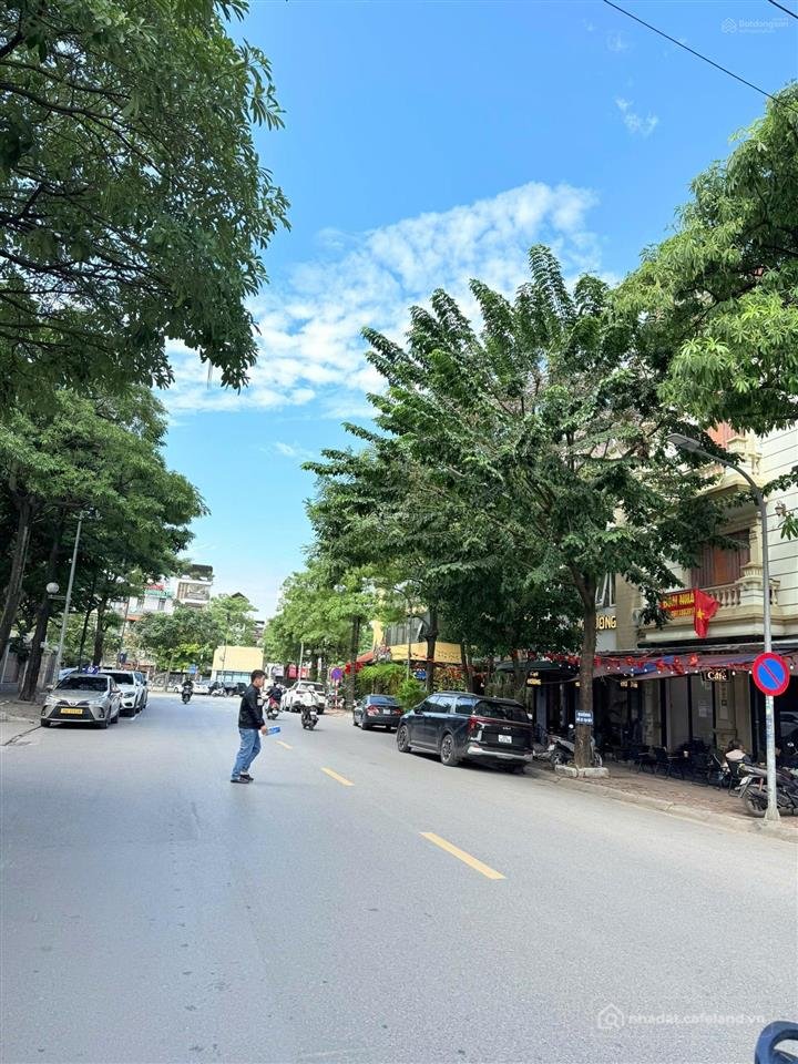 Bán kho, nhà xưởng: Cần bán 1050m2 đất việt hưng long biên vị trí đẹp thuận tiện
